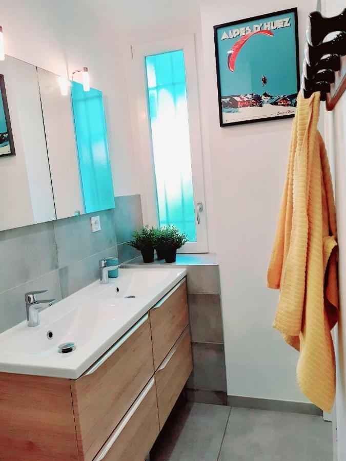 Esprit Bistrot / Rent4Night Grenoble Apartment Bagian luar foto